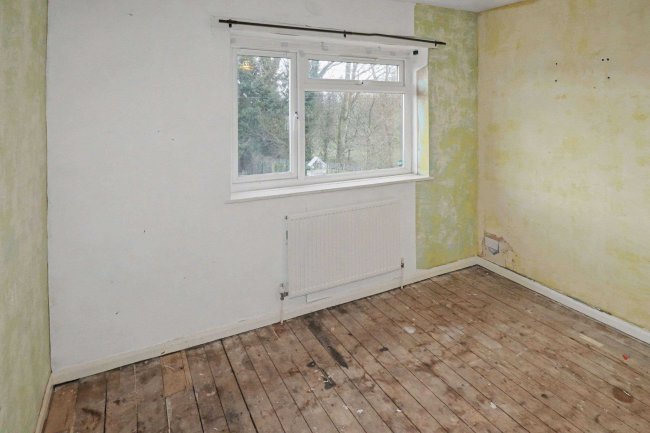 20 Yewdale Drive, Middleton, Manchester, M24 4FS 5