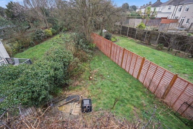 Building to the Side of 18 Bowmead, Eltham, London, SE9 3NL 9