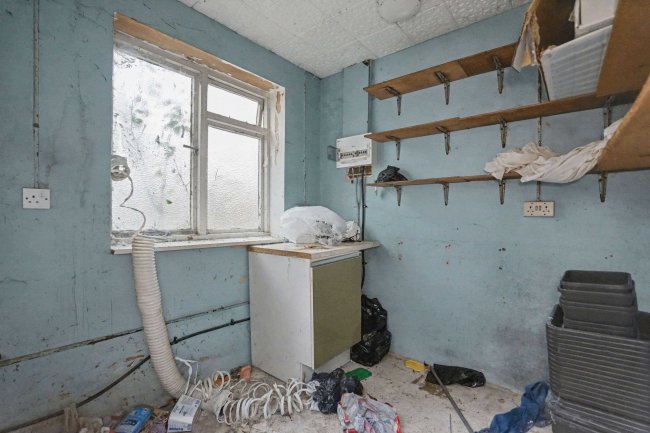 Building to the Side of 18 Bowmead, Eltham, London, SE9 3NL 9