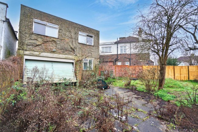 Building to the Side of 18 Bowmead, Eltham, London, SE9 3NL 9