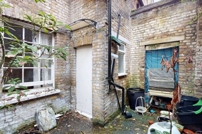 Flat A, 8 Shroton Street, London, NW1 6UG 8