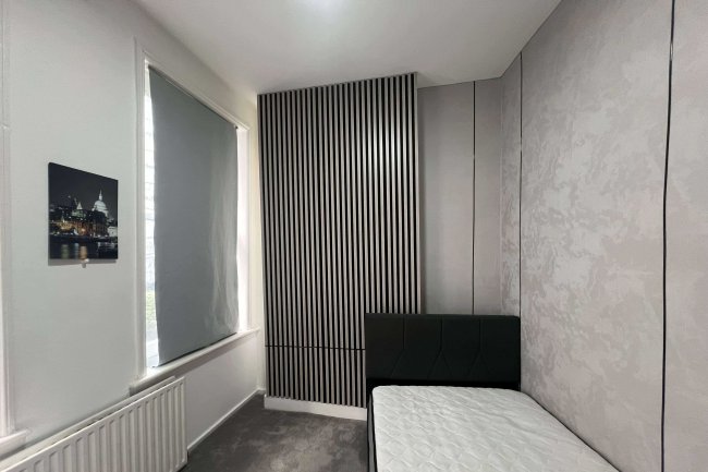 79 Praed Street, Paddington, London W2 1NS 7