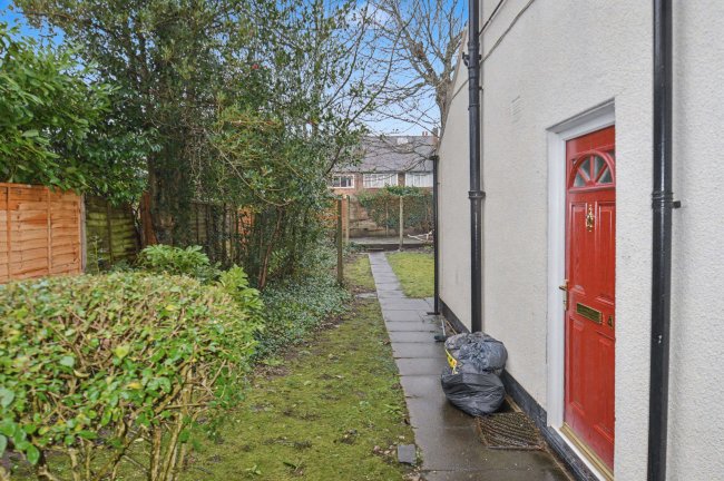 Flats 1-4, 11 Prospect Road, Moseley, Birmingham, B13 9TB 9