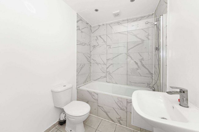 Flat 1, 48 Norwood High Street, Norwood, London SE27 9NR 5