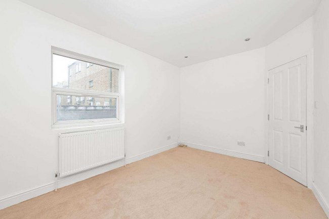 Flat 2, 48 Norwood High Street, Norwood, London SE27 9NR 6