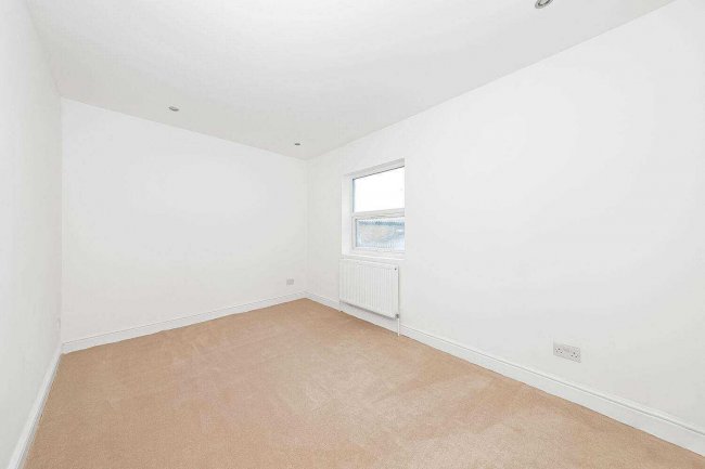 Flat 2, 48 Norwood High Street, Norwood, London SE27 9NR 6