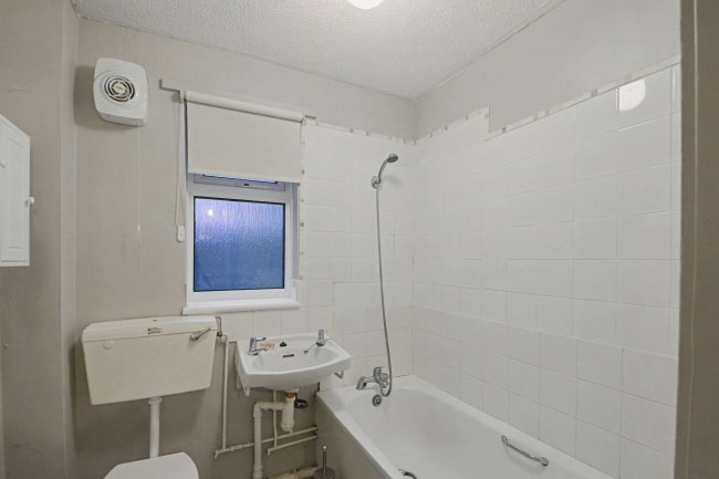 56 Cranfield Way, Buckden, St. Neots, Cambridgeshire, PE19 5TJ 9