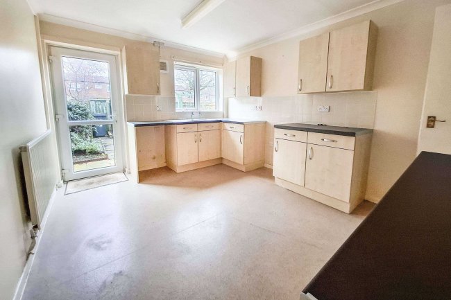 3 Mapleton Drive, Hemlington, Middlesbrough, Cleveland, TS8 9NF 10