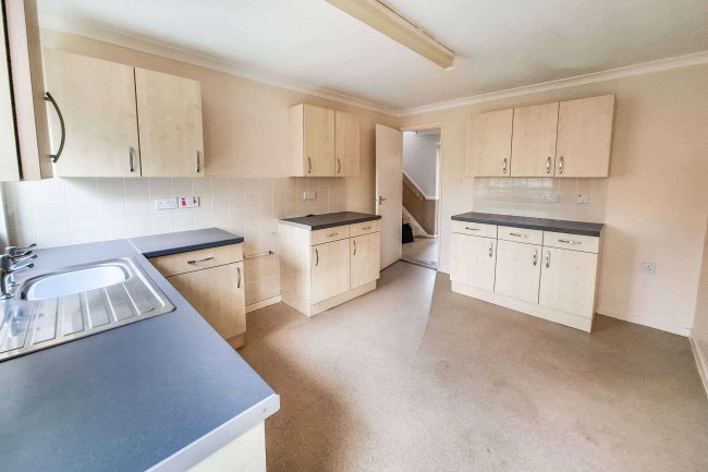 3 Mapleton Drive, Hemlington, Middlesbrough, Cleveland, TS8 9NF 10