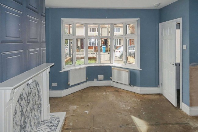 30 Twenty Second Avenue, Hull, East Yorkshire, HU6 9LR 9