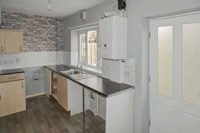 30 Twenty Second Avenue, Hull, East Yorkshire, HU6 9LR 9