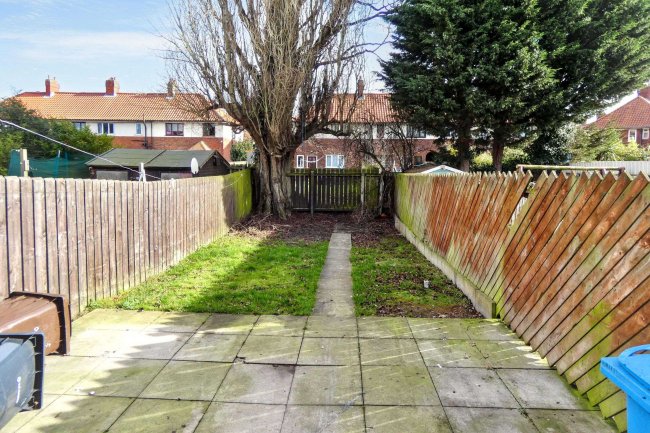 30 Twenty Second Avenue, Hull, East Yorkshire, HU6 9LR 9