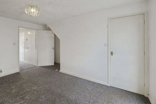 40 Bracken Road, Shirebrook, Mansfield, Derbyshire, NG20 8FB 4