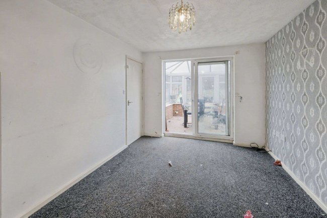 40 Bracken Road, Shirebrook, Mansfield, Derbyshire, NG20 8FB 4