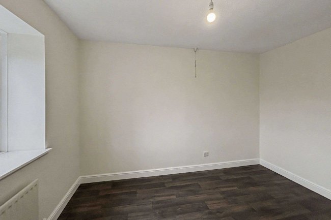 20 Arden Road, Bradford, West Yorkshire, BD8 0PN 5