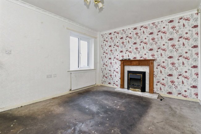 102 Queen Mary Road, Manor, Sheffield, S2 1HS 2