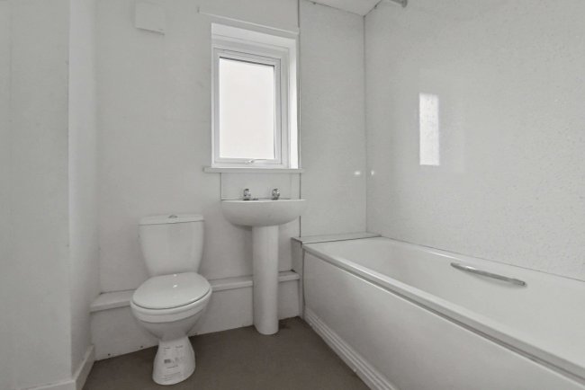 102 Queen Mary Road, Manor, Sheffield, S2 1HS 2