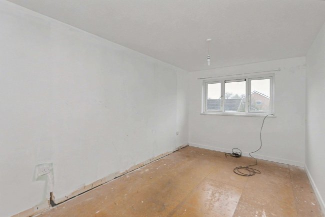 7 The Wharfe, Bedford, Bedfordshire, MK41 7XP 9