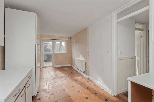 7 The Wharfe, Bedford, Bedfordshire, MK41 7XP 9