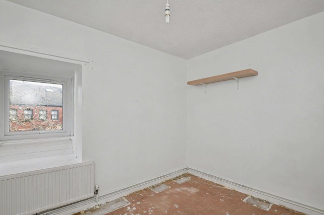 131 North Sherwood Street, Nottingham, NG1 4EZ 5