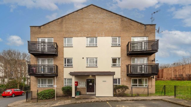 Flat F, Mais Court, 40 Parkside Crescent, Finsbury Park, Islington, N7 7JN 9