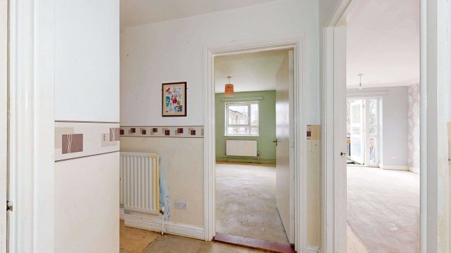 Flat F, Mais Court, 40 Parkside Crescent, Finsbury Park, Islington, N7 7JN 9