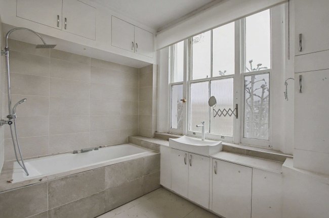 Third Floor Flat,19 Warrington Crescent, Maida Vale, London, W9 1ED 3