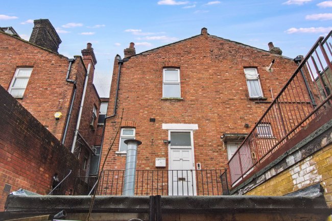 Flat 2, 116a Craven Park Road, London NW10 8QD 5