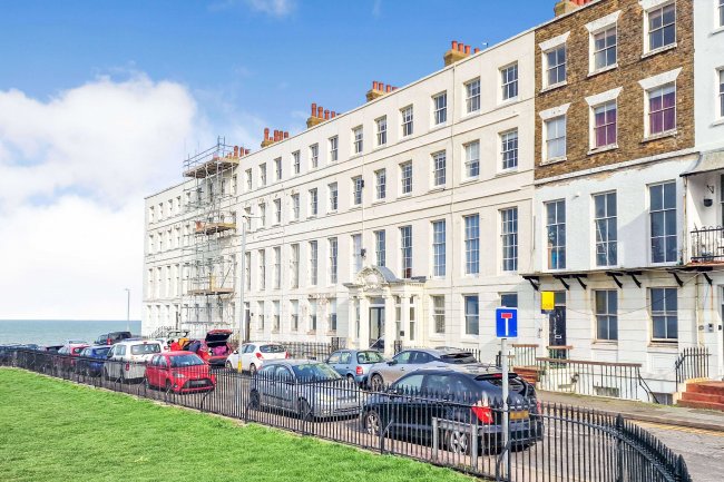 3 Fort Paragon, Margate, Kent, CT9 1JA 3