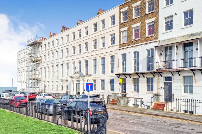 3 Fort Paragon, Margate, Kent, CT9 1JA 3