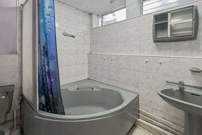 24 Milton Road, Caterham, CR3 5JD 4