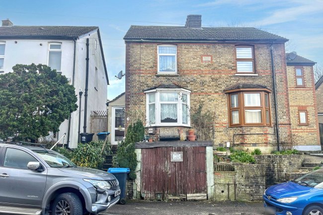 24 Milton Road, Caterham, CR3 5JD 4