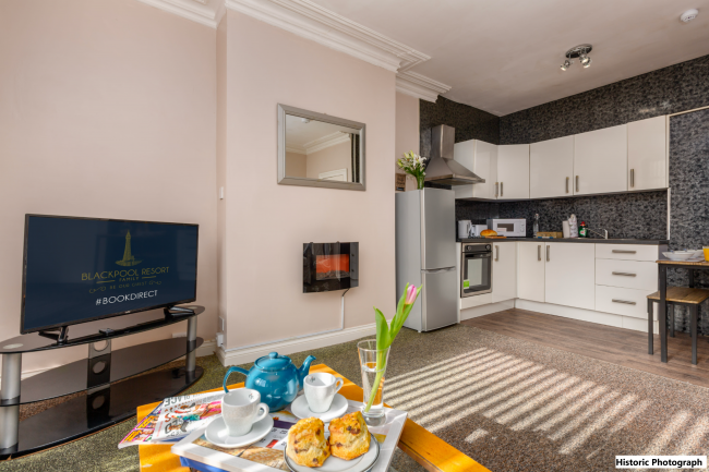 1 Reads Avenue, Blackpool, FY1 4BW 5