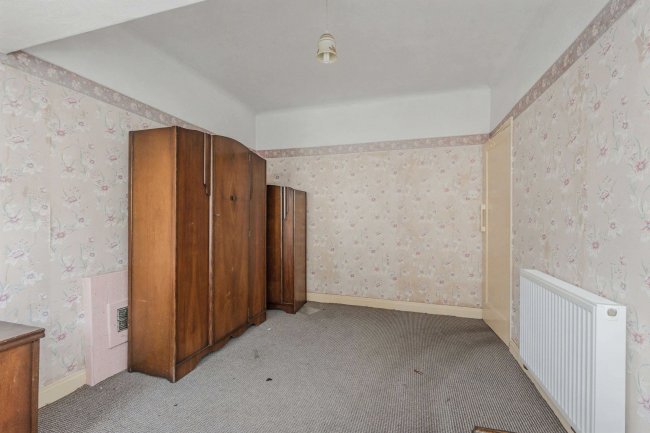 82 Castlewood Road, Salford, Greater Manchester, M7 3GW 4