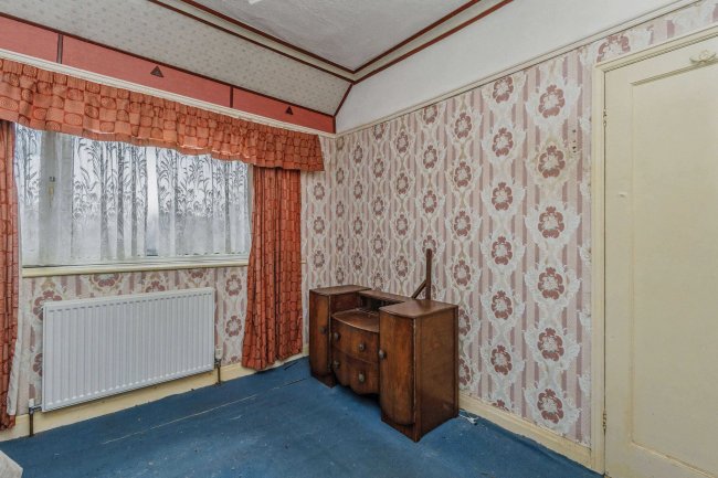 82 Castlewood Road, Salford, Greater Manchester, M7 3GW 4