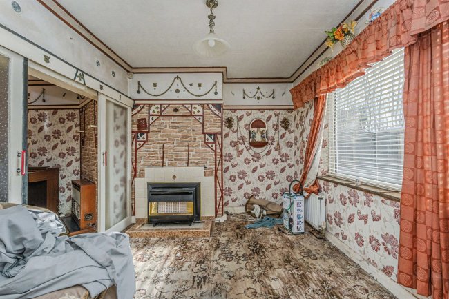 82 Castlewood Road, Salford, Greater Manchester, M7 3GW 4