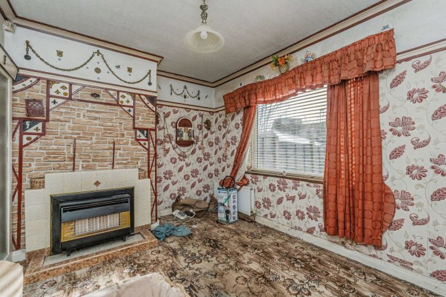 82 Castlewood Road, Salford, Greater Manchester, M7 3GW 4