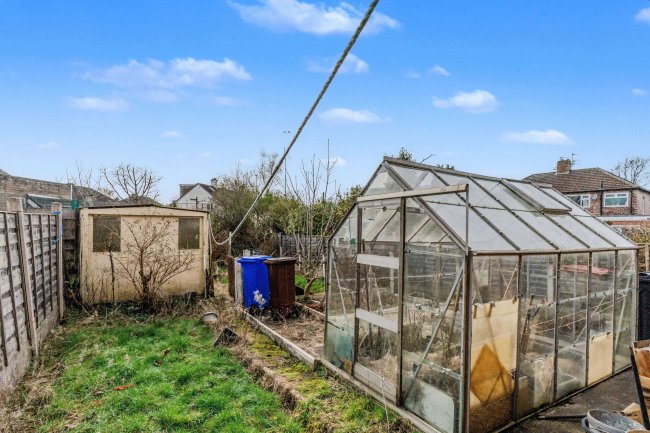 82 Castlewood Road, Salford, Greater Manchester, M7 3GW 4