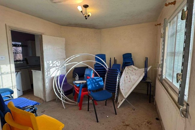 Former School Caretakers House, De Bohun Primary School, Green Road, London N14 4AD 5