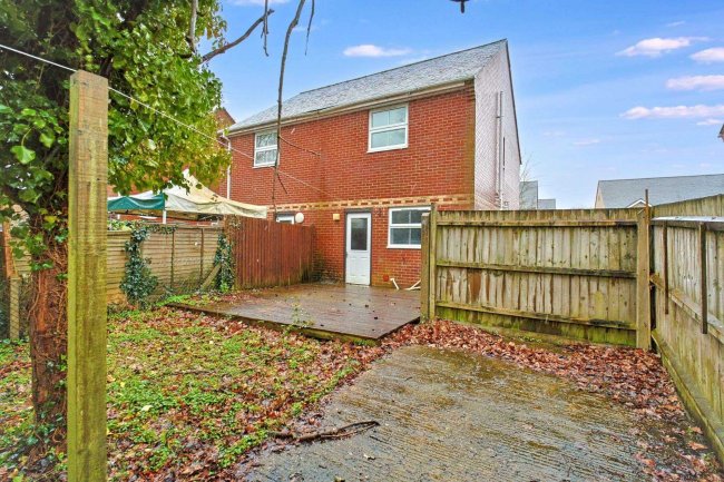 70 Goliath Road, Poole, BH15 4NS 9