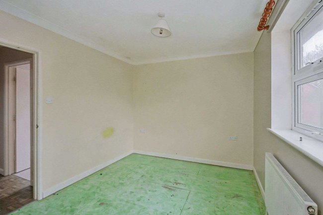 70 Goliath Road, Poole, BH15 4NS 9