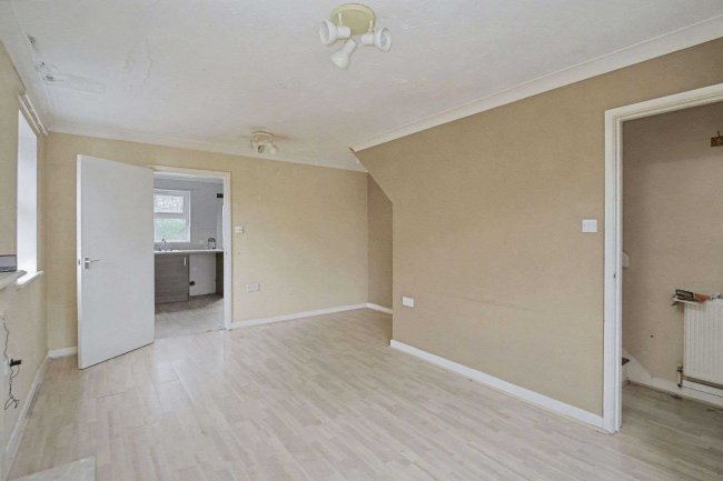 70 Goliath Road, Poole, BH15 4NS 9