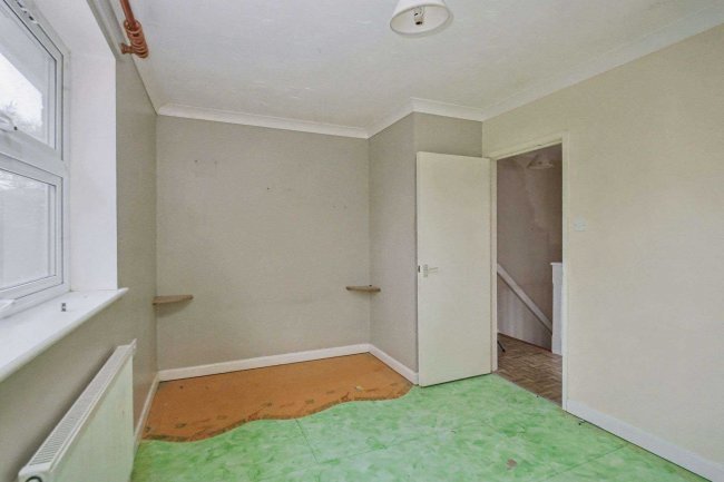 70 Goliath Road, Poole, BH15 4NS 9