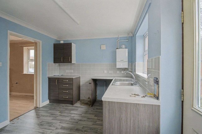 70 Goliath Road, Poole, BH15 4NS 9