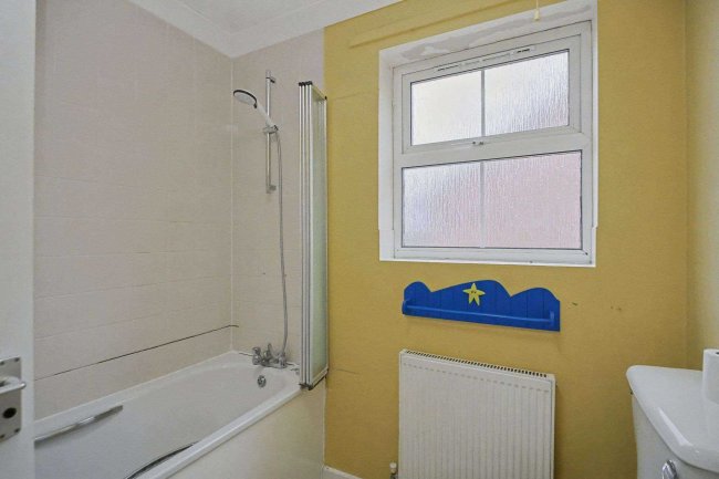 70 Goliath Road, Poole, BH15 4NS 9