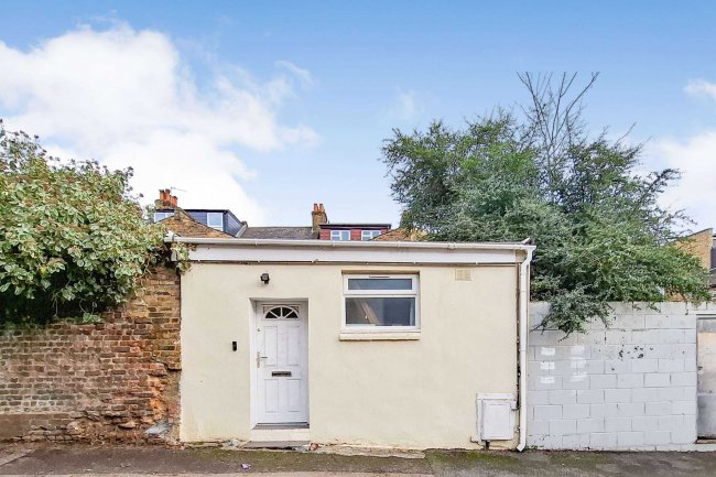 8 Oldham Terrace, Acton, London, W3 6LS 10