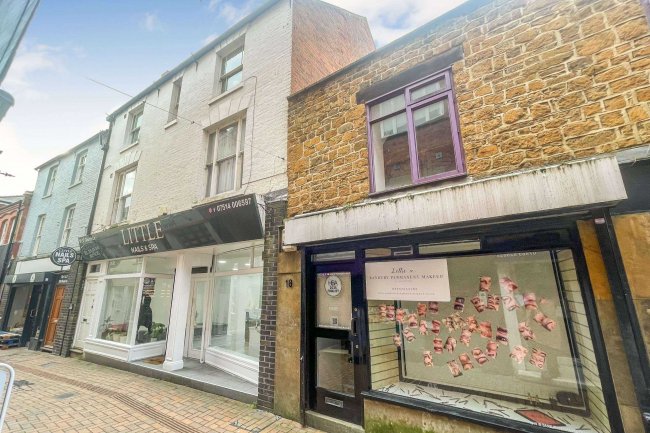 16 - 17 Church Lane, Banbury, Oxfordshire, OX16 5LR 2