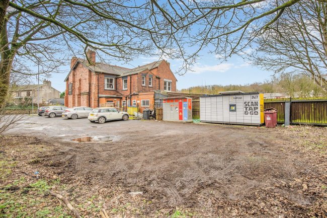 The Grand Hotel, 13 Market Street, Manchester M26 1GF 5