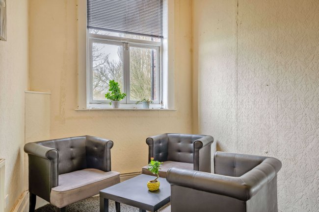 The Grand Hotel, 13 Market Street, Manchester M26 1GF 5