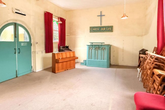 Twyford Methodist Church, The Drove, Twyford, Winchester, Hampshire, SO21 1QL 10